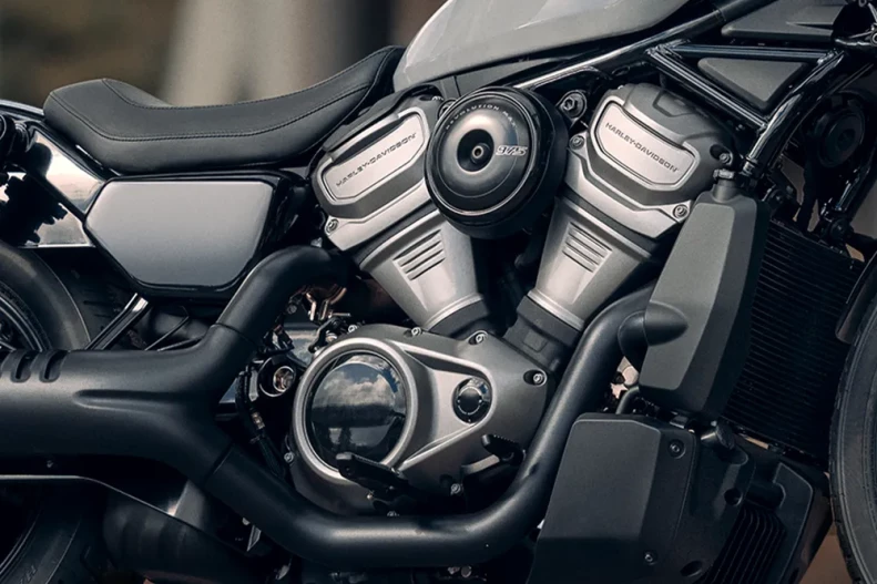 Revolution® Max 975 Engine