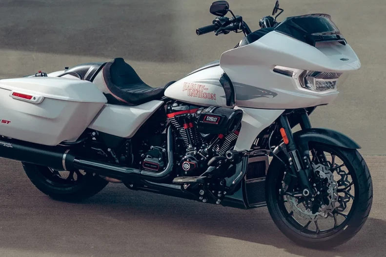 CVO™ 25th Anniversary Graphics