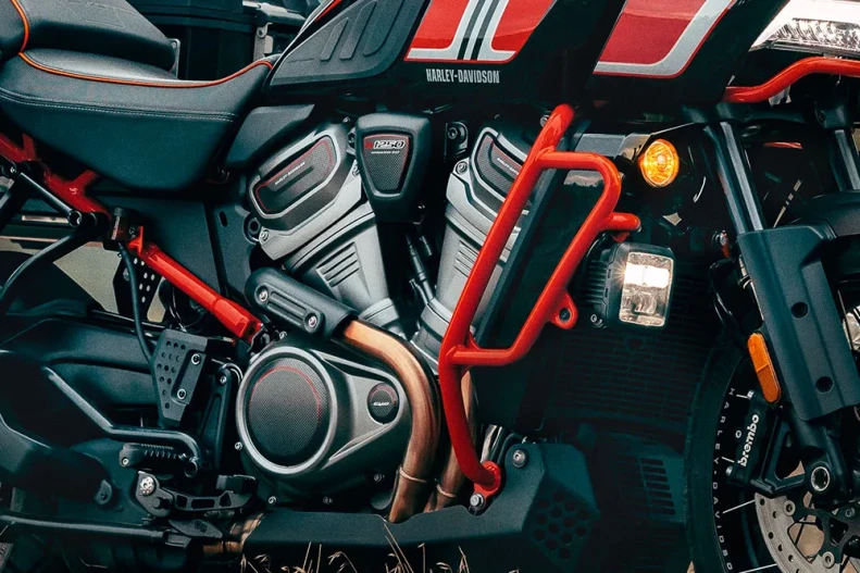 Revolution® Max 1250 Engine