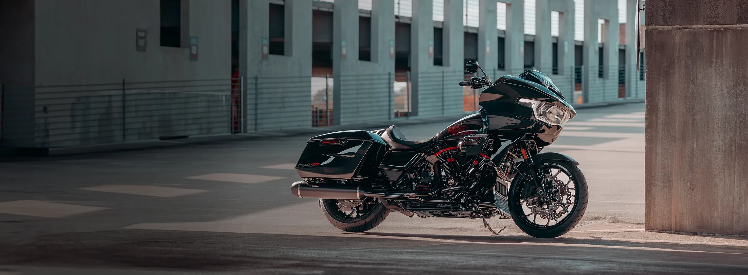 CVO™ Road Glide® ST