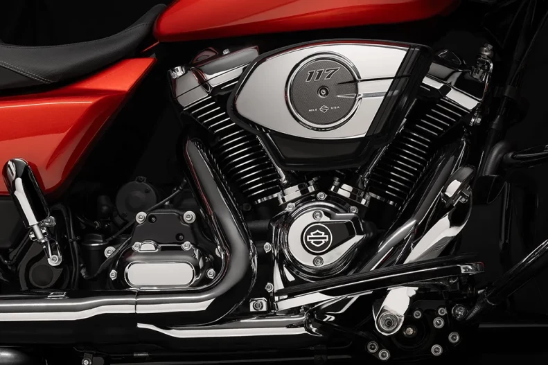 New Milwaukee-Eight 117 V-Twin Engine
